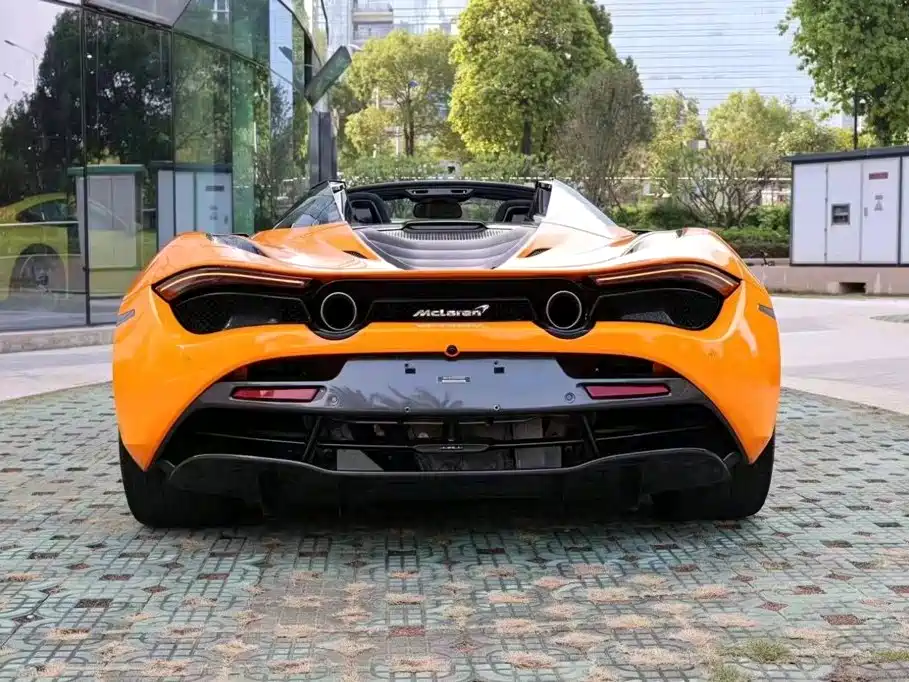 McLaren 720S 2020 — фото 9