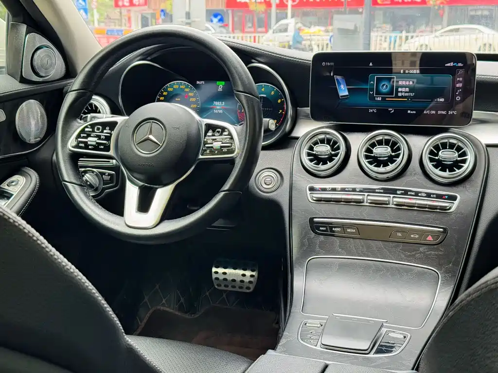 Mercedes-Benz C-Class 2019 — фото 12
