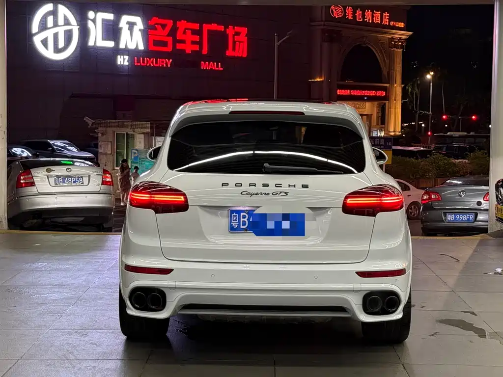 Porsche Cayenne 2016 — фото 4