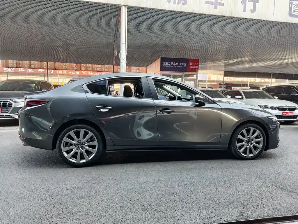 Mazda 3 Angkesela 2023