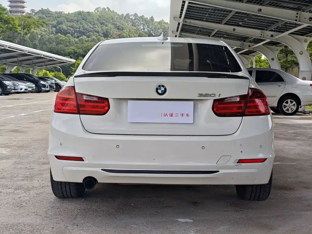 BMW 3 Series 2012