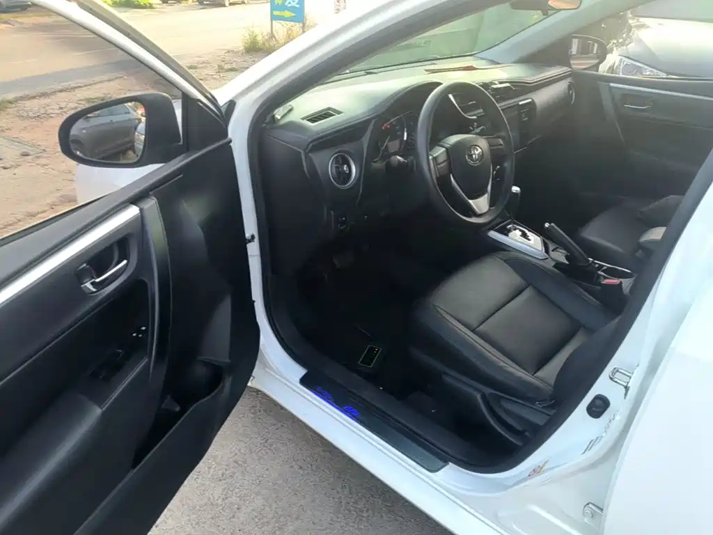 Toyota Corolla 2017 — фото 16
