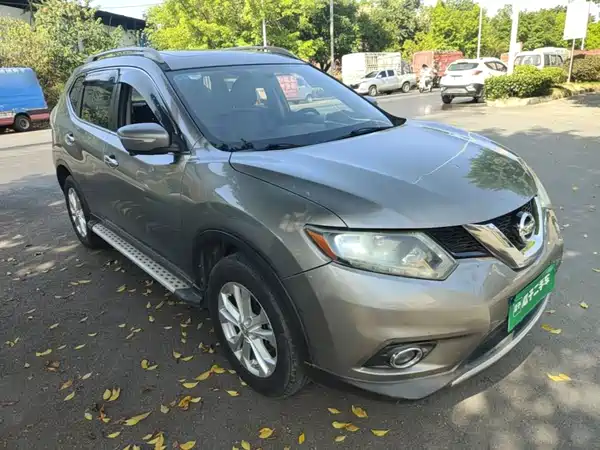 Nissan X-Trail 2015