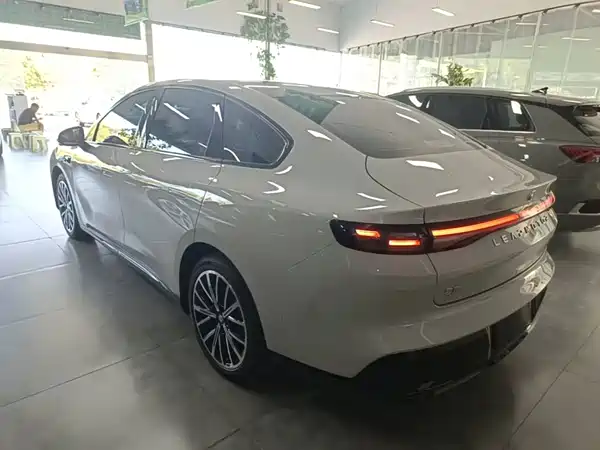 Leapmotor B01 2026