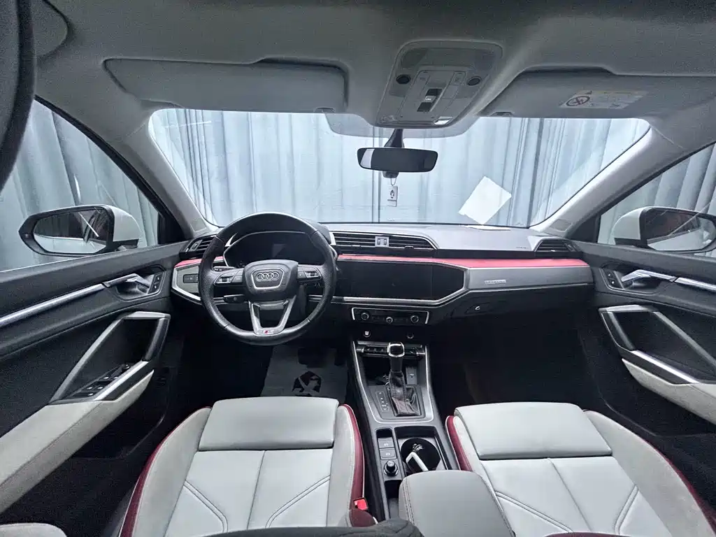 Audi Q3 Sportback 2022 — фото 11