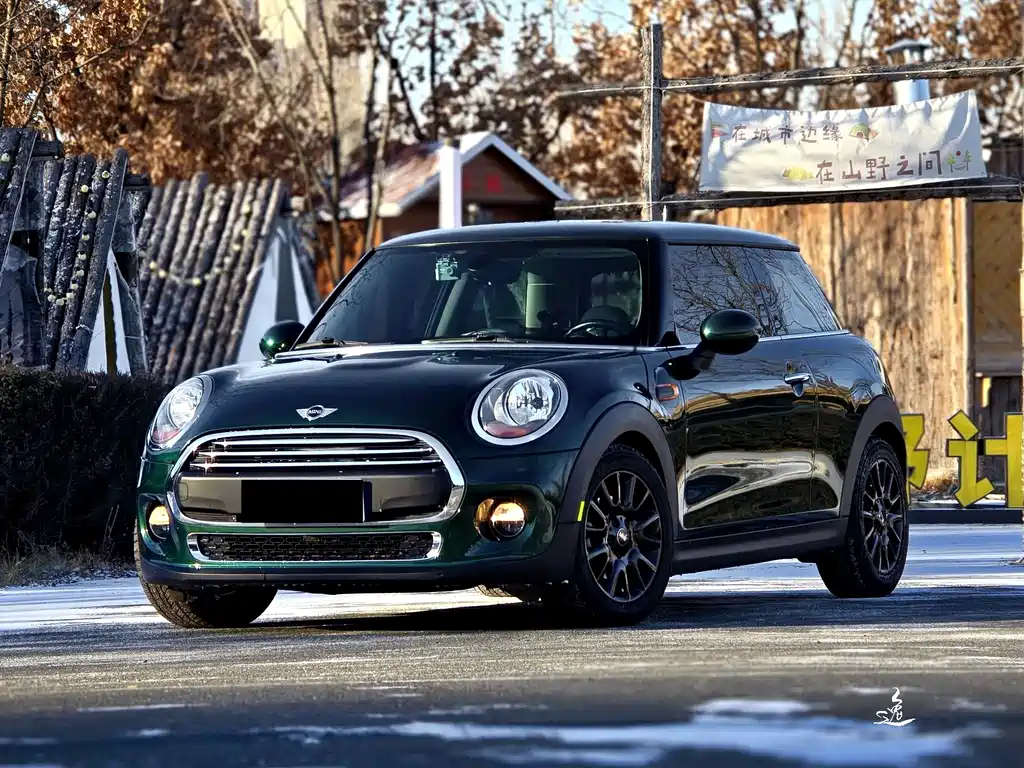 MINI Mini 2018 — фото 1