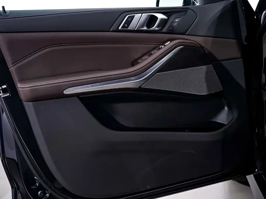 BMW X5 2025 — фото 17