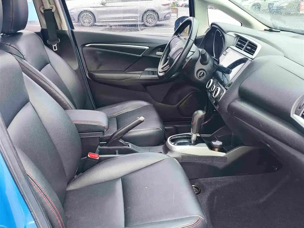 Honda Fit 2018 — фото 12