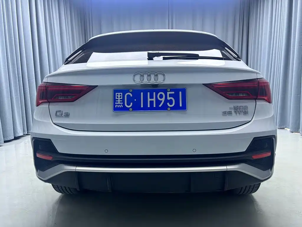 Audi Q3 Sportback 2022 — фото 19