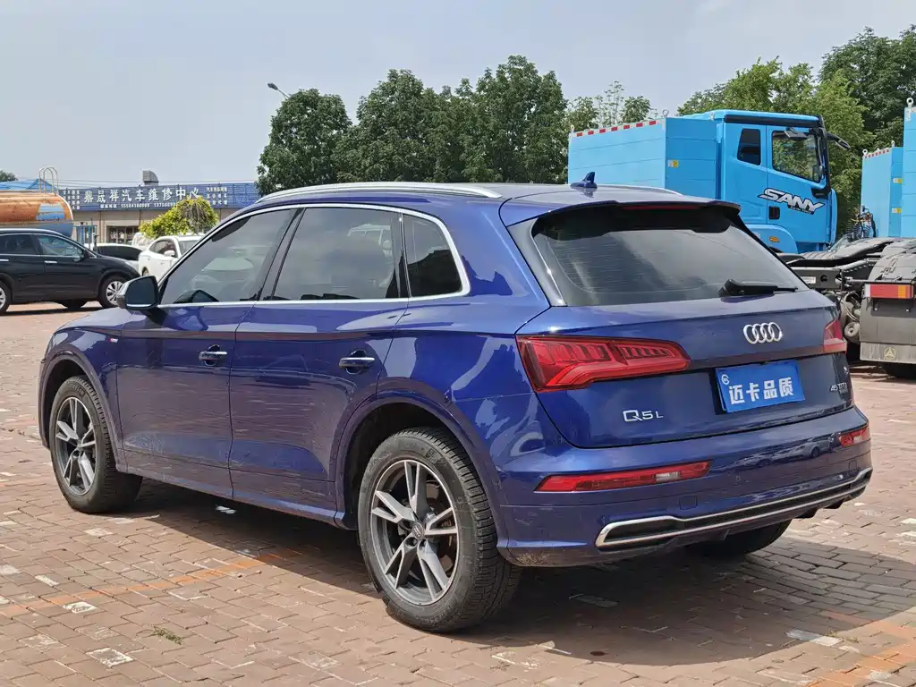 Audi Q5L 2019 — фото 10