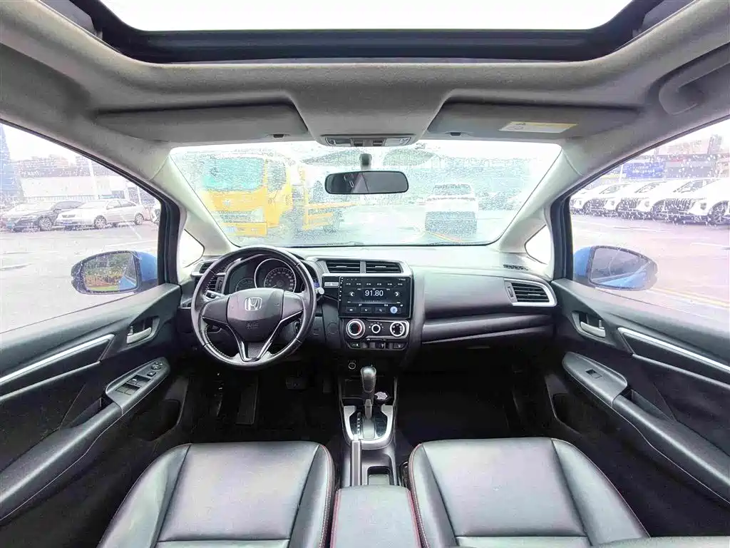 Honda Fit 2018 — фото 14