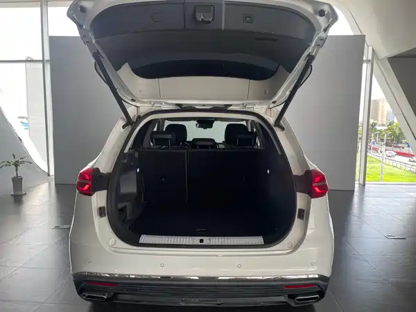 Hongqi HS5 2023