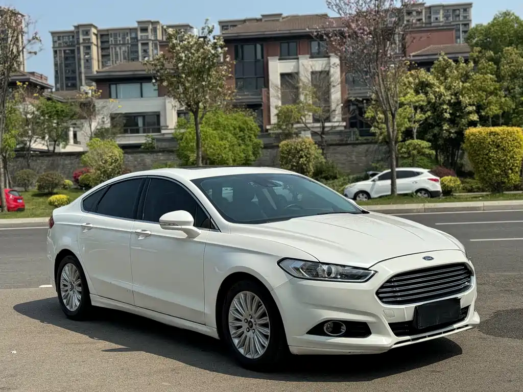 Ford Mondeo 2016 — фото 3