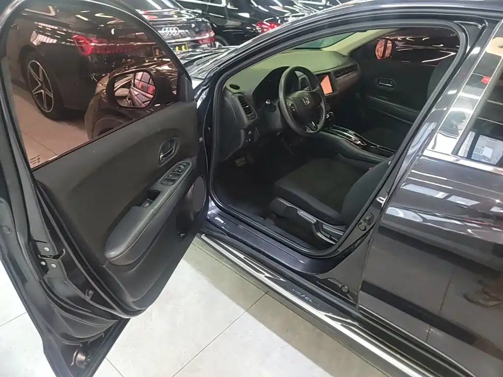 Honda Vezel 2018 — фото 16