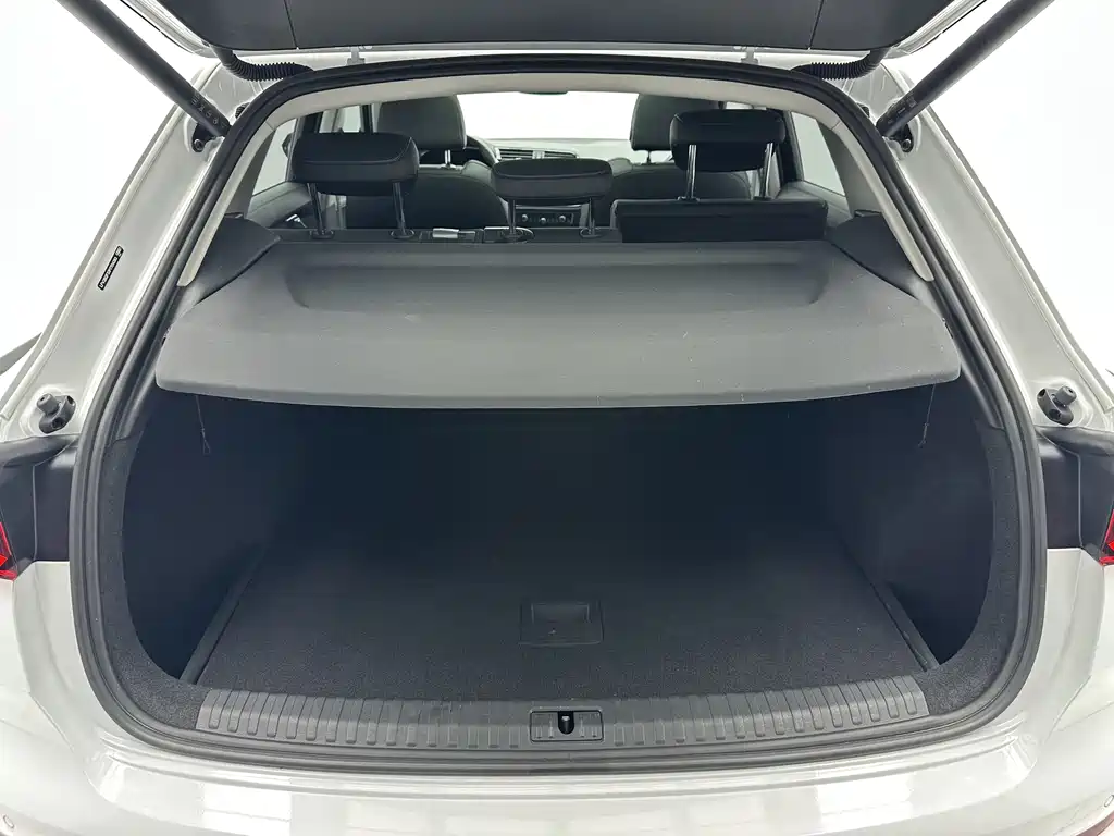 Audi Q3 2023 — фото 18