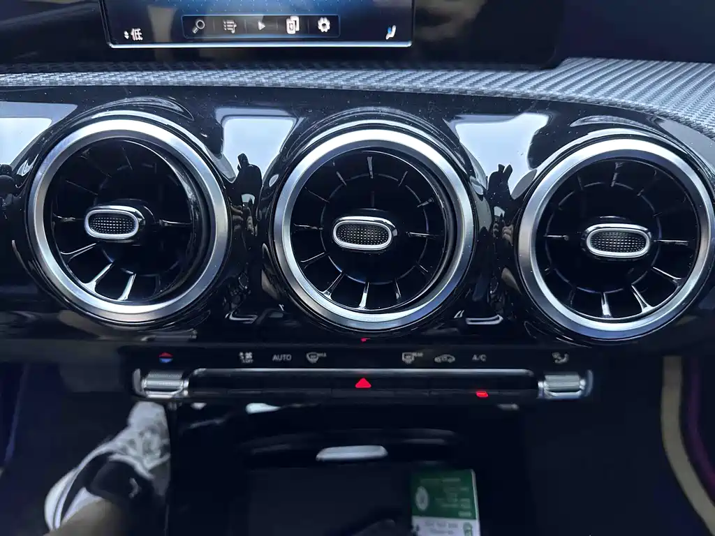 Mercedes-Benz A-Class 2023 — фото 19