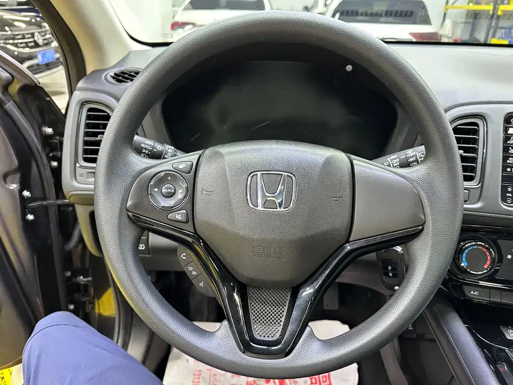 Honda Vezel 2022 — фото 10