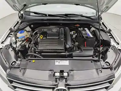 Volkswagen Sagitar 2018