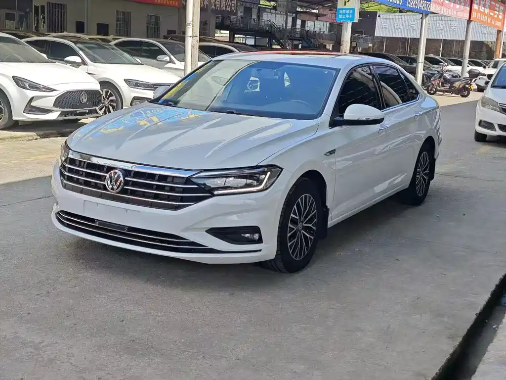 Volkswagen Sagitar 2021