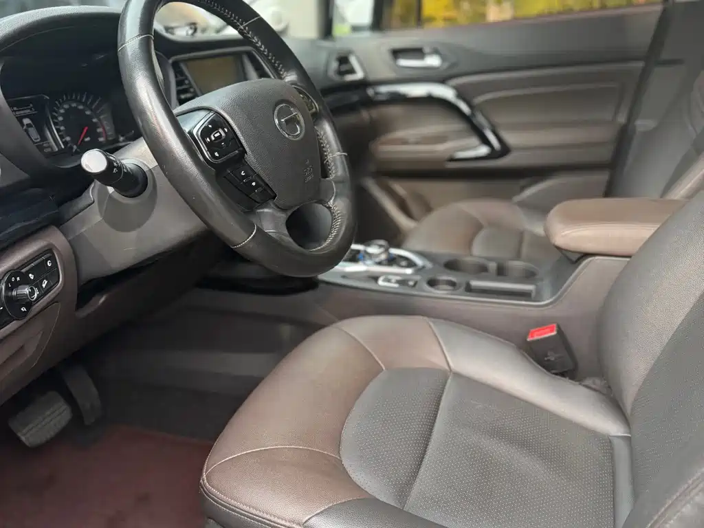 GAC Trumpchi GS4 New Energy 2017 — фото 13