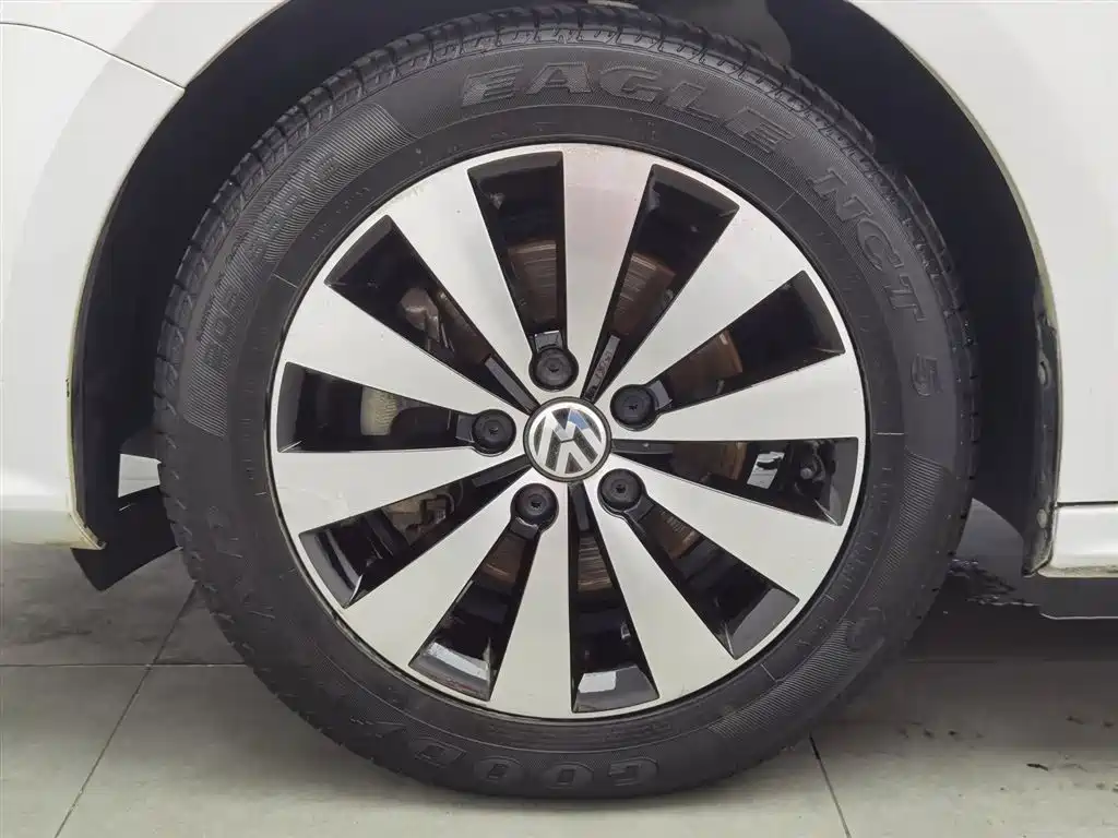 Volkswagen Sagitar 2018 — фото 17