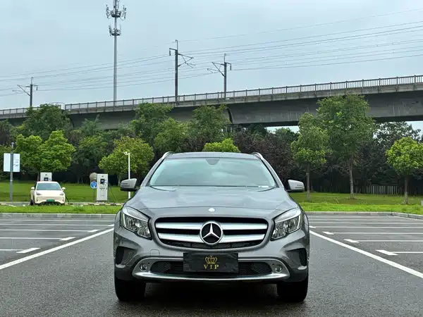 Mercedes-Benz GLA 2016