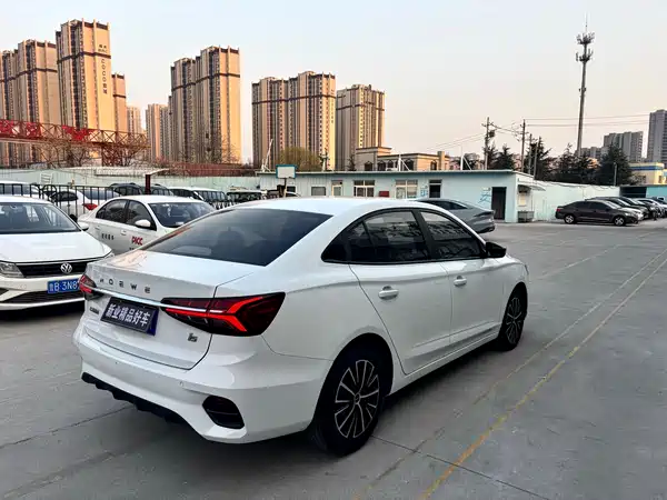 Roewe i5 2021
