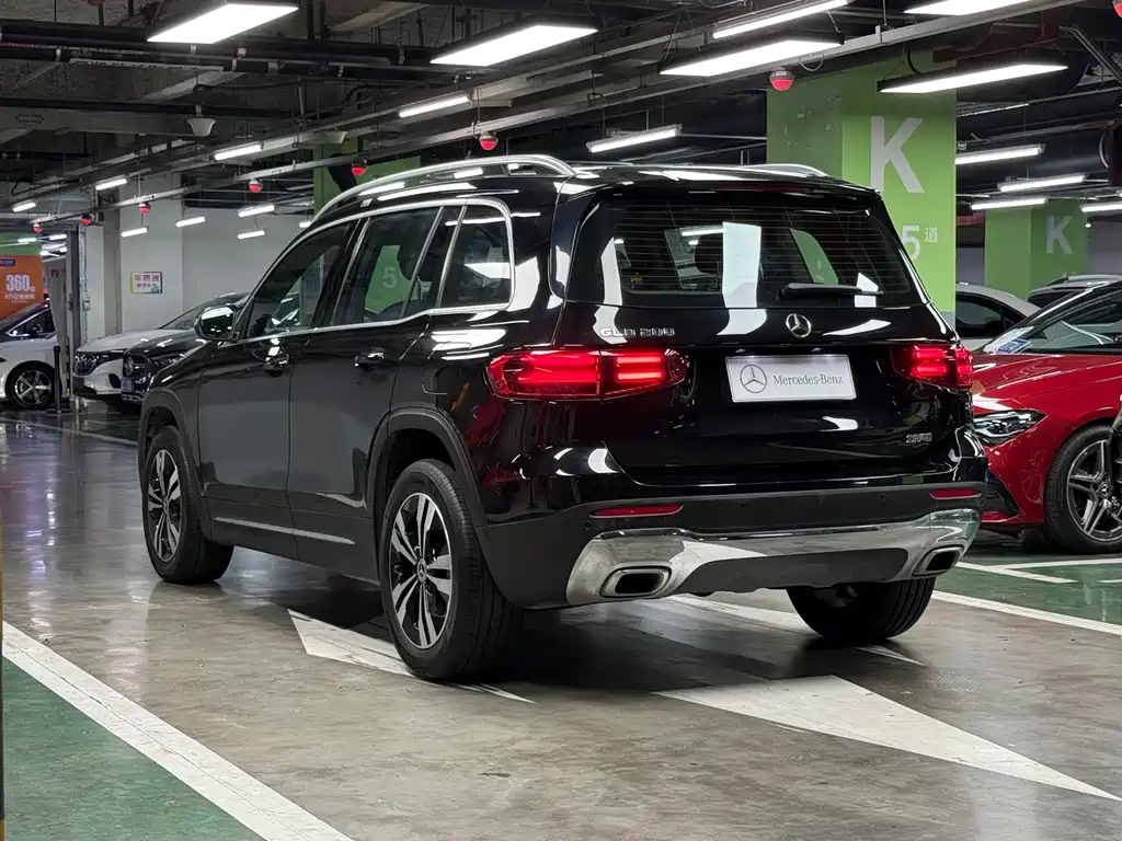 Mercedes-Benz GLB 2024 — фото 15