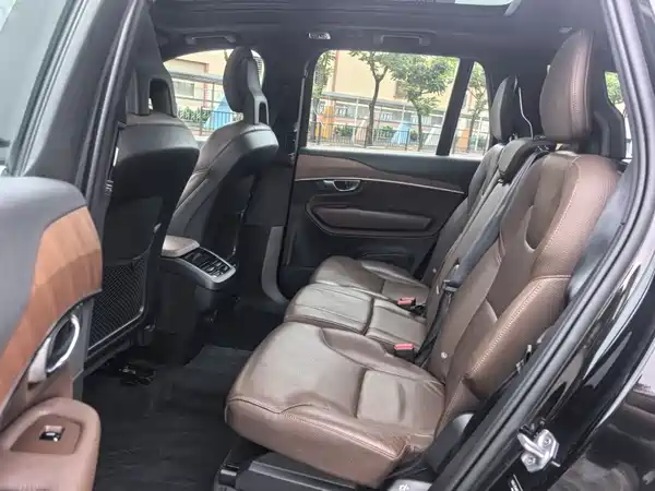 Volvo XC90 2022