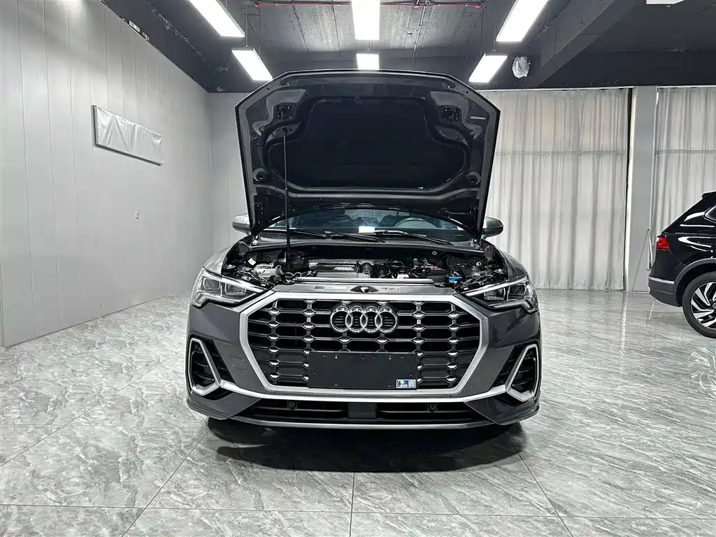 Audi Q3 2022 — фото 9