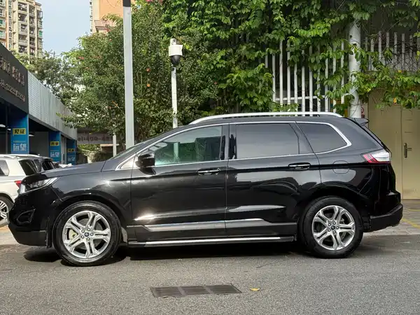 Ford Edge 2015