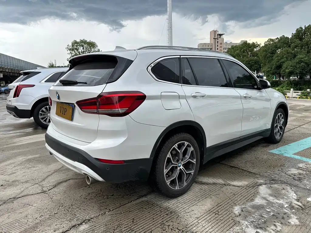 BMW X1 2020 — фото 9