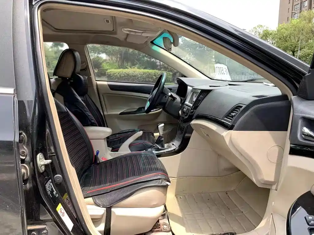 BYD Surui 2014