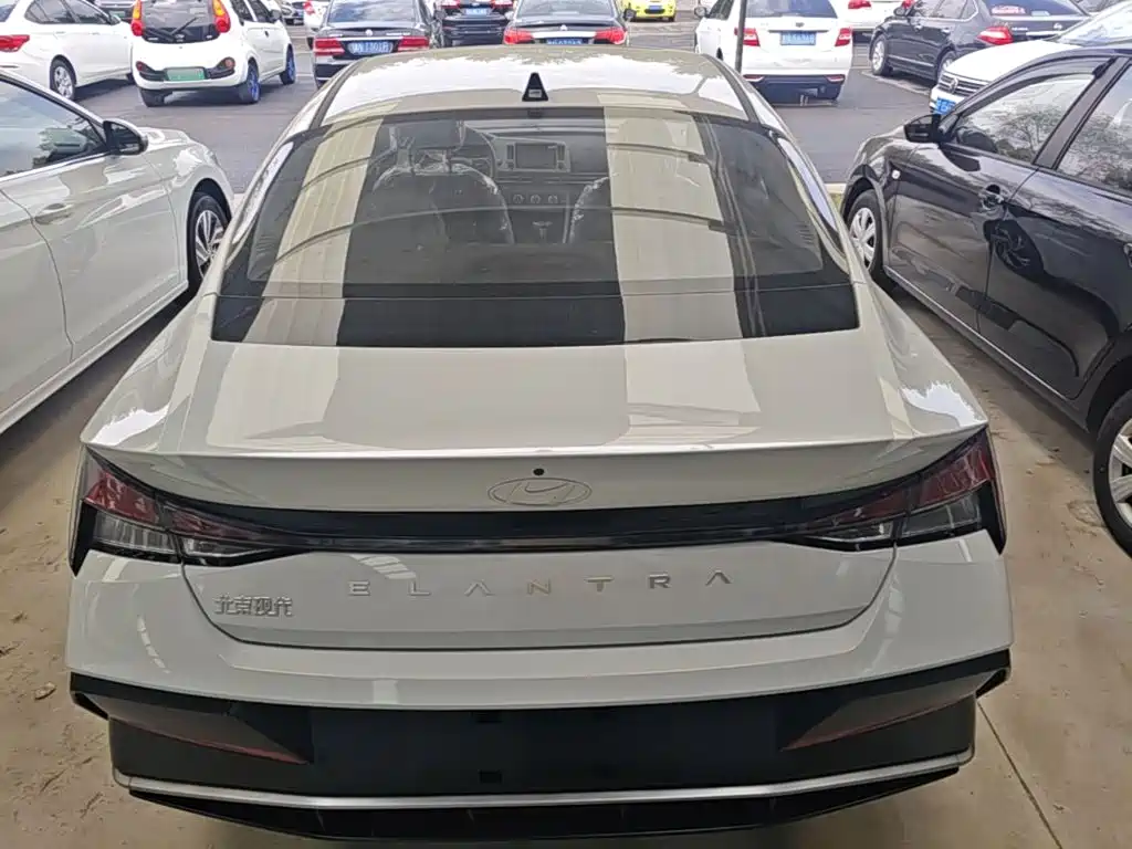Hyundai Elantra 2026