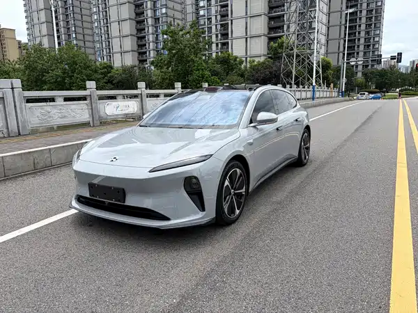 NIO ET5T 2023