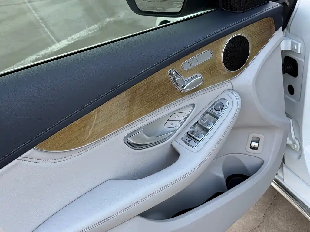 Mercedes-Benz C-Class 2015 — фото 17