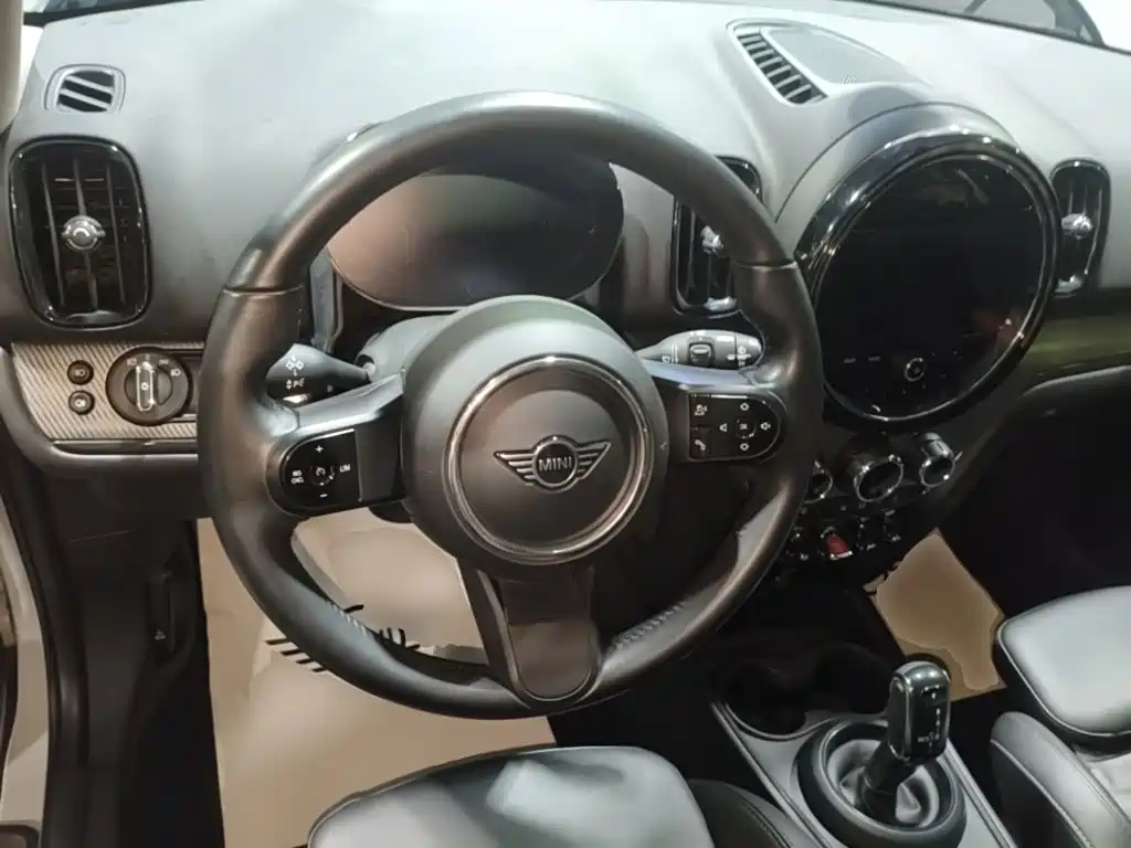 MINI Countryman 2021 — фото 11