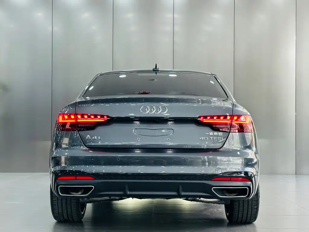 Audi A4L 2025 — фото 8