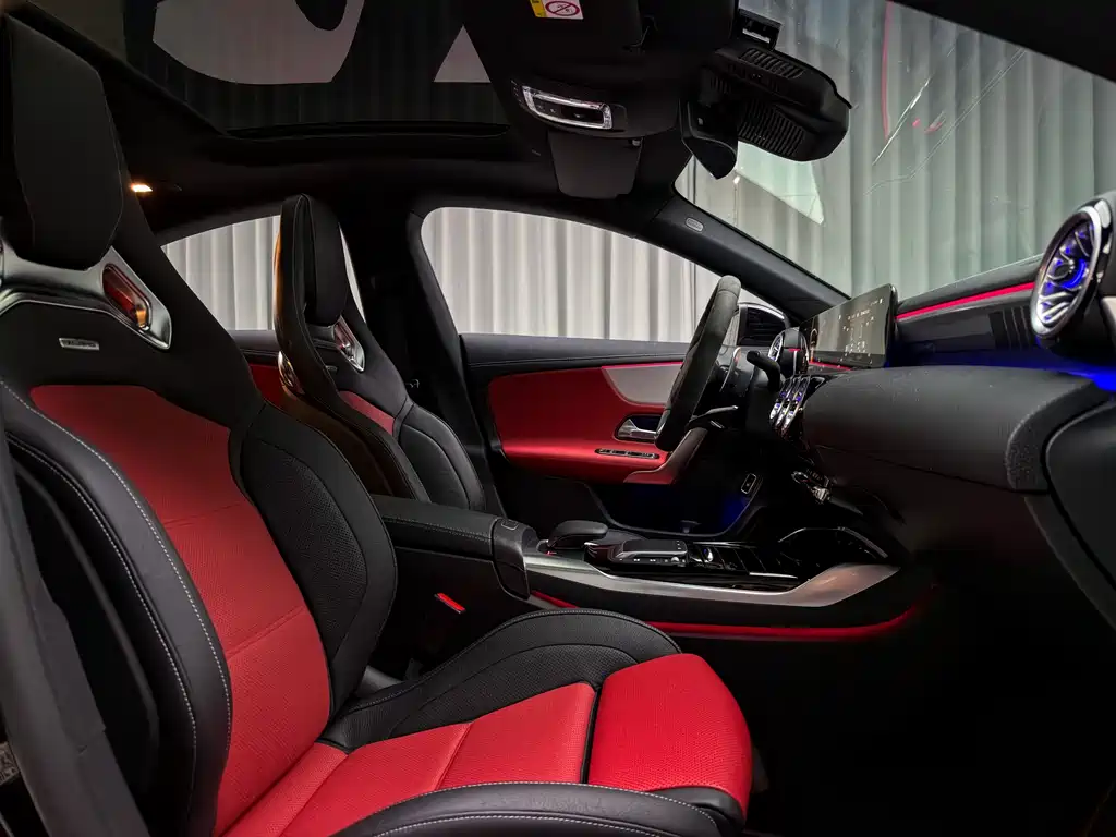 Mercedes-Benz CLA AMG 2023 — фото 12