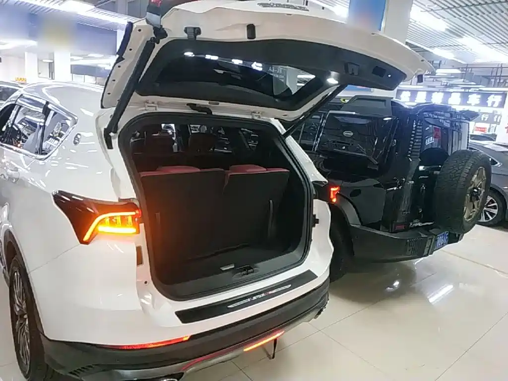 Jetour Jietu X70 PLUS 2025 — фото 19