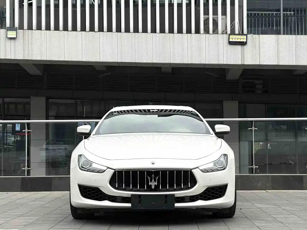 Maserati Ghibli 2021 — фото 2