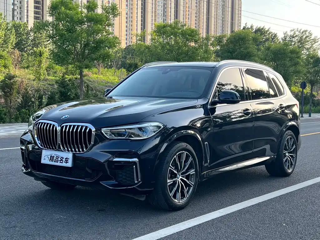BMW X5 2022 — фото 1