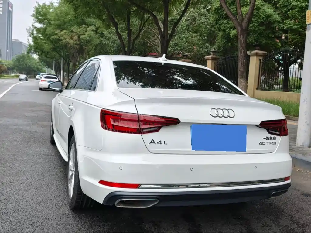 Audi A4L 2020