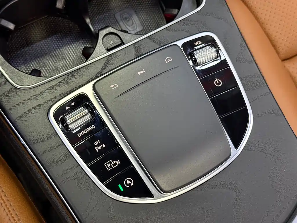 Mercedes-Benz C-Class 2020 — фото 15