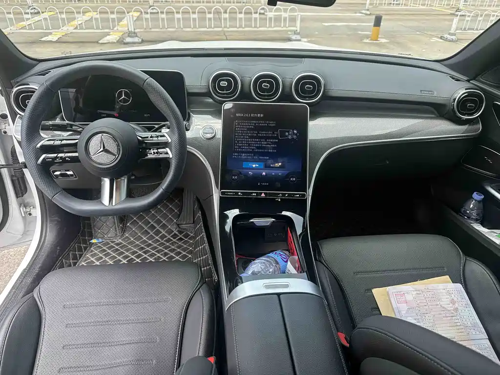 Mercedes-Benz C-Class 2023 — фото 7