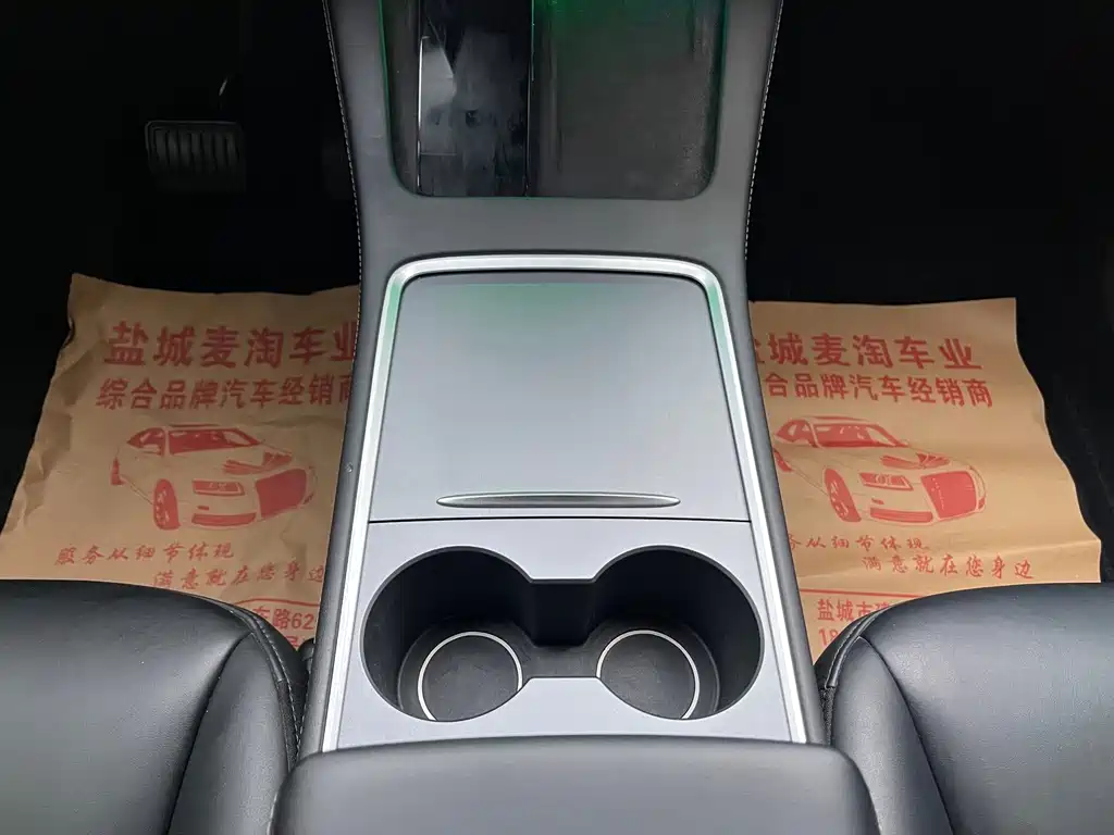 Tesla Model Y 2023 — фото 13