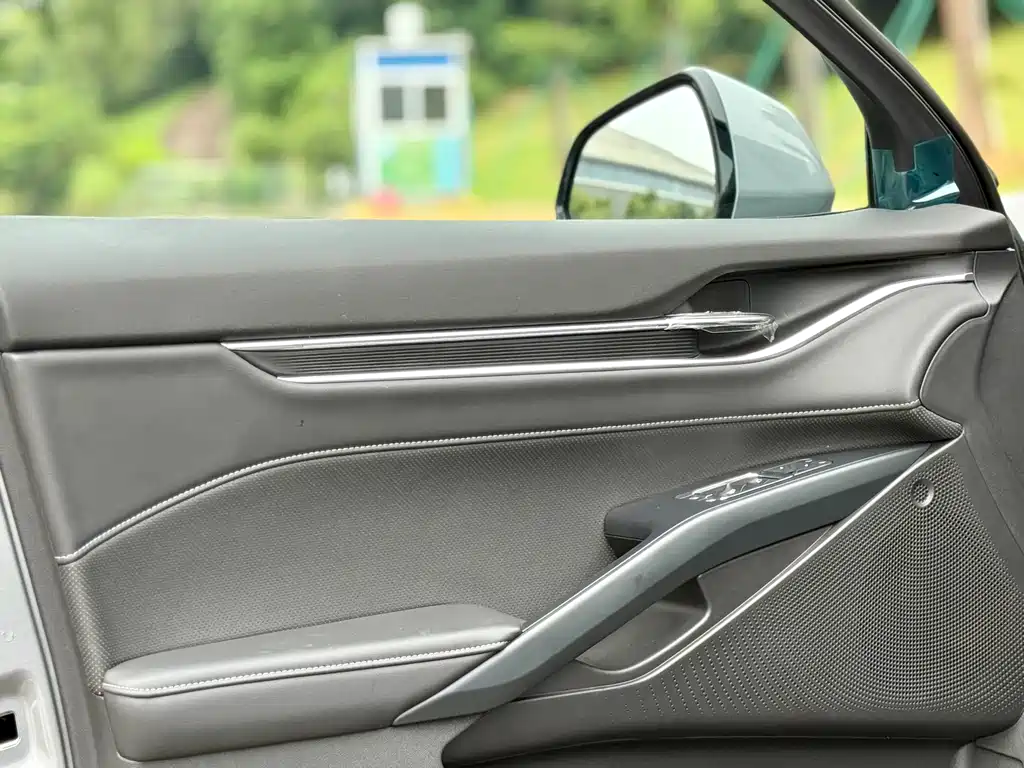 Ford Mondeo 2025 — фото 10