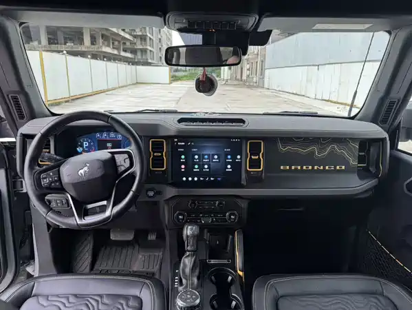 Ford Bronco 2024