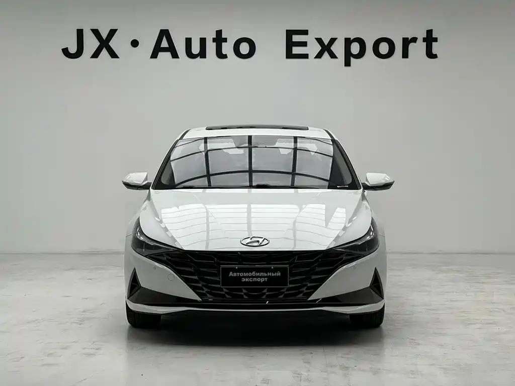 Hyundai Elantra 2022
