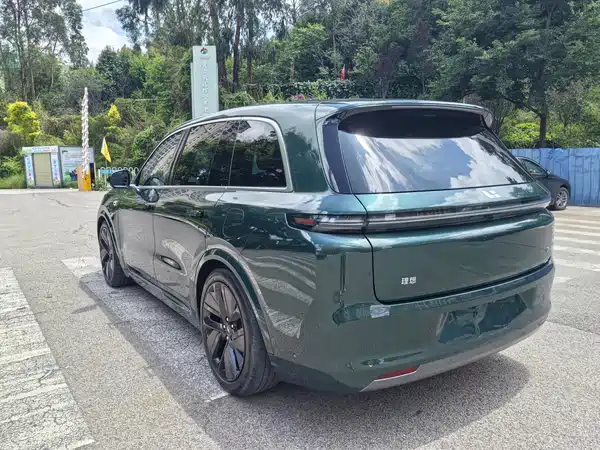 Li Auto L8 2023